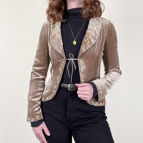 Vintage Tan Velvet Blazer with Floral Details - Picture 9 of 9